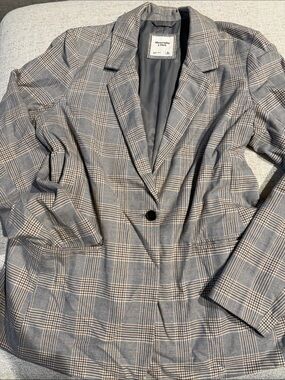 Abercrombie & Fitch Gray and Tan Plaid Single-Button Blazer